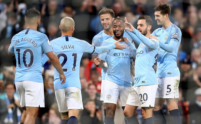 近距离的低 近距离的低